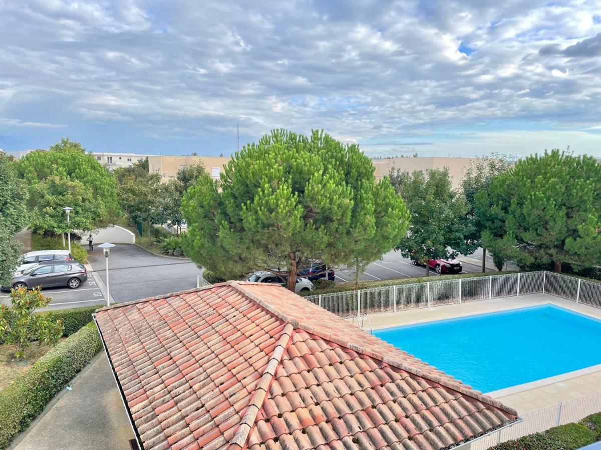 Piscine, Video-Projecteur, Parking Securise Poitiers Exterior photo